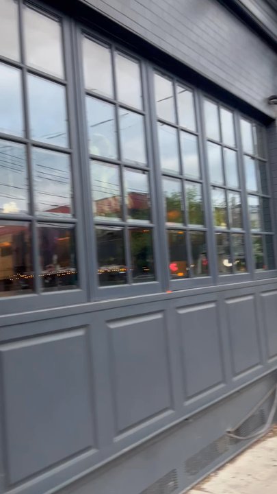 La Banane - French Near Me - Toronto, Ontario