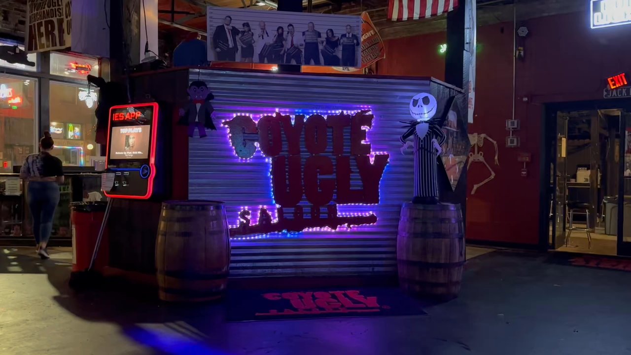 Coyote Ugly Saloon - Dive Bars Near Me - Memphis, Tennessee
