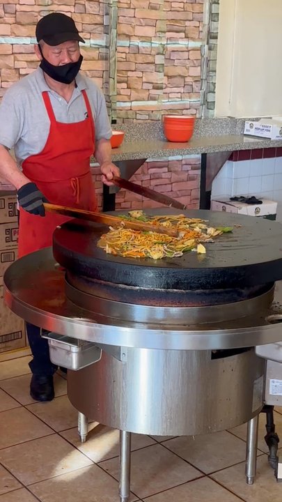 Dragon Chinese Mongolian BBQ - Cooking the food - Fruits & Veggies Near Me - Compton, California