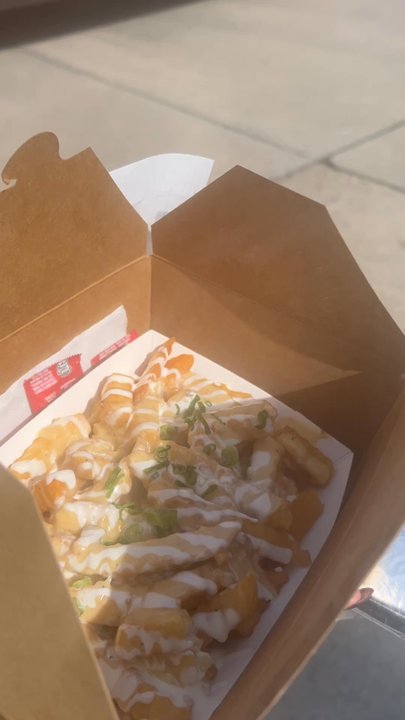 Team Fat Kid - Can you see the steam coming off the fries?!? - Food Trucks Near Me