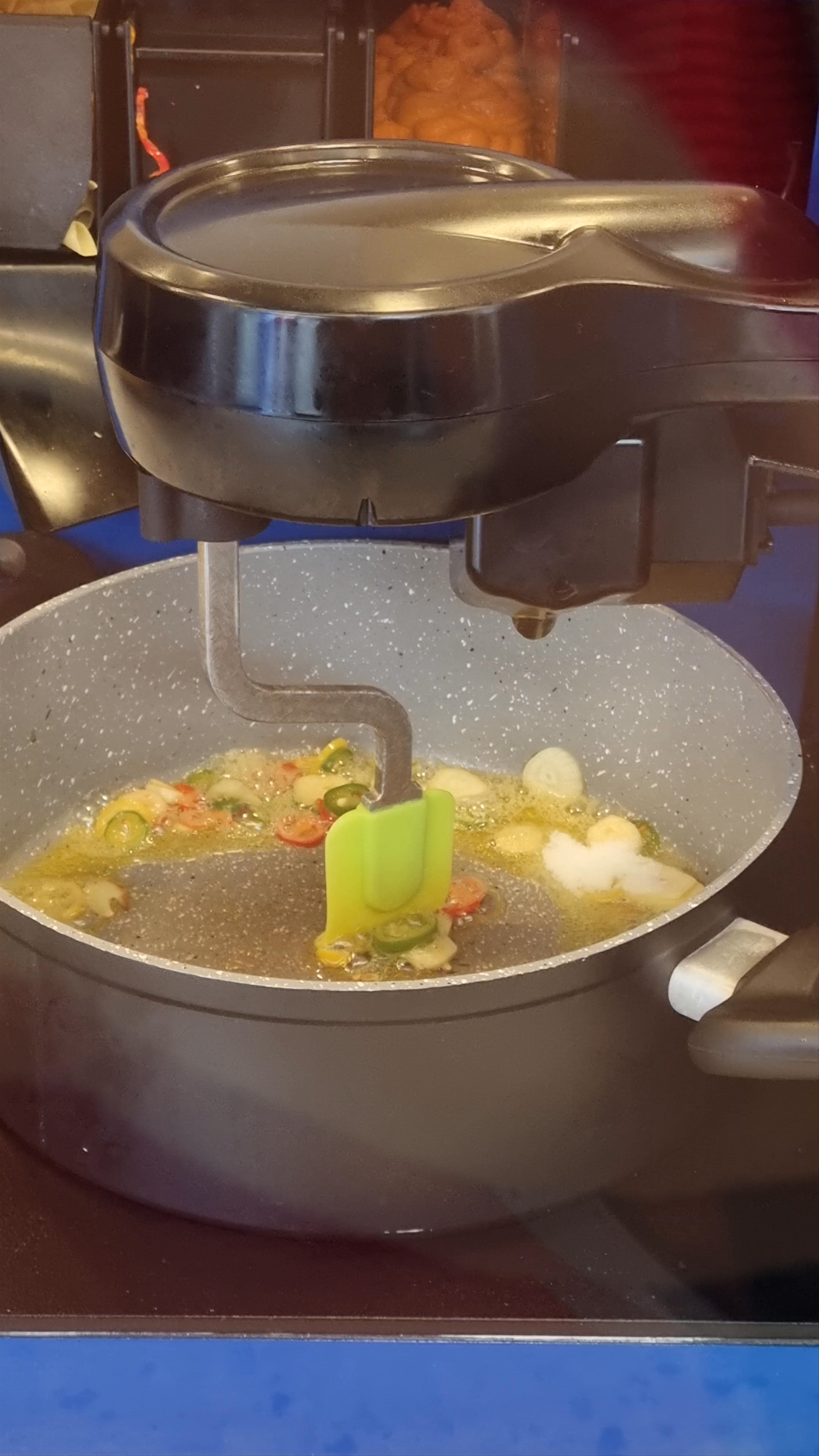 Bots & Pots Automated Cooking Machine in Dubai