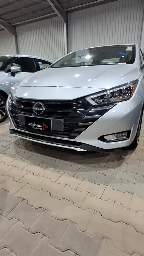 نيسان صني SL 2024