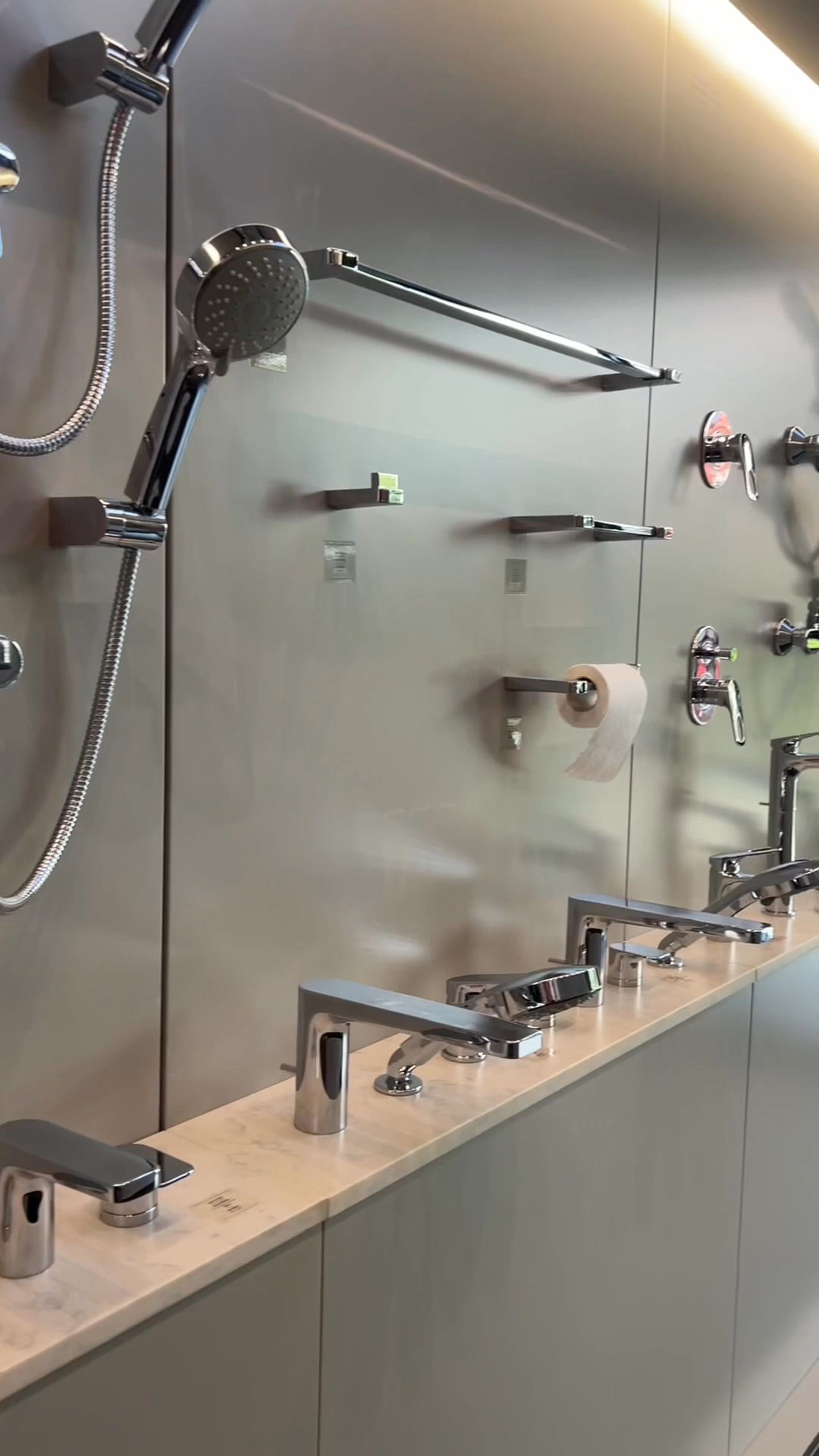 shopping-for-your-dream-toilet-bowl?-🚽