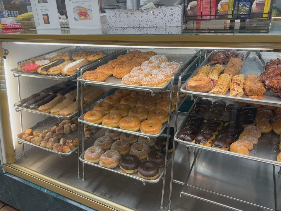 B & B Donuts - Donuts Near Me - Anaheim, California