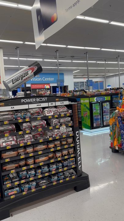 Walmart Supercenter - Literally no lines open, all self checkout at 7:30 PM on a Wed - Grocery Near Me - Jupiter, Florida