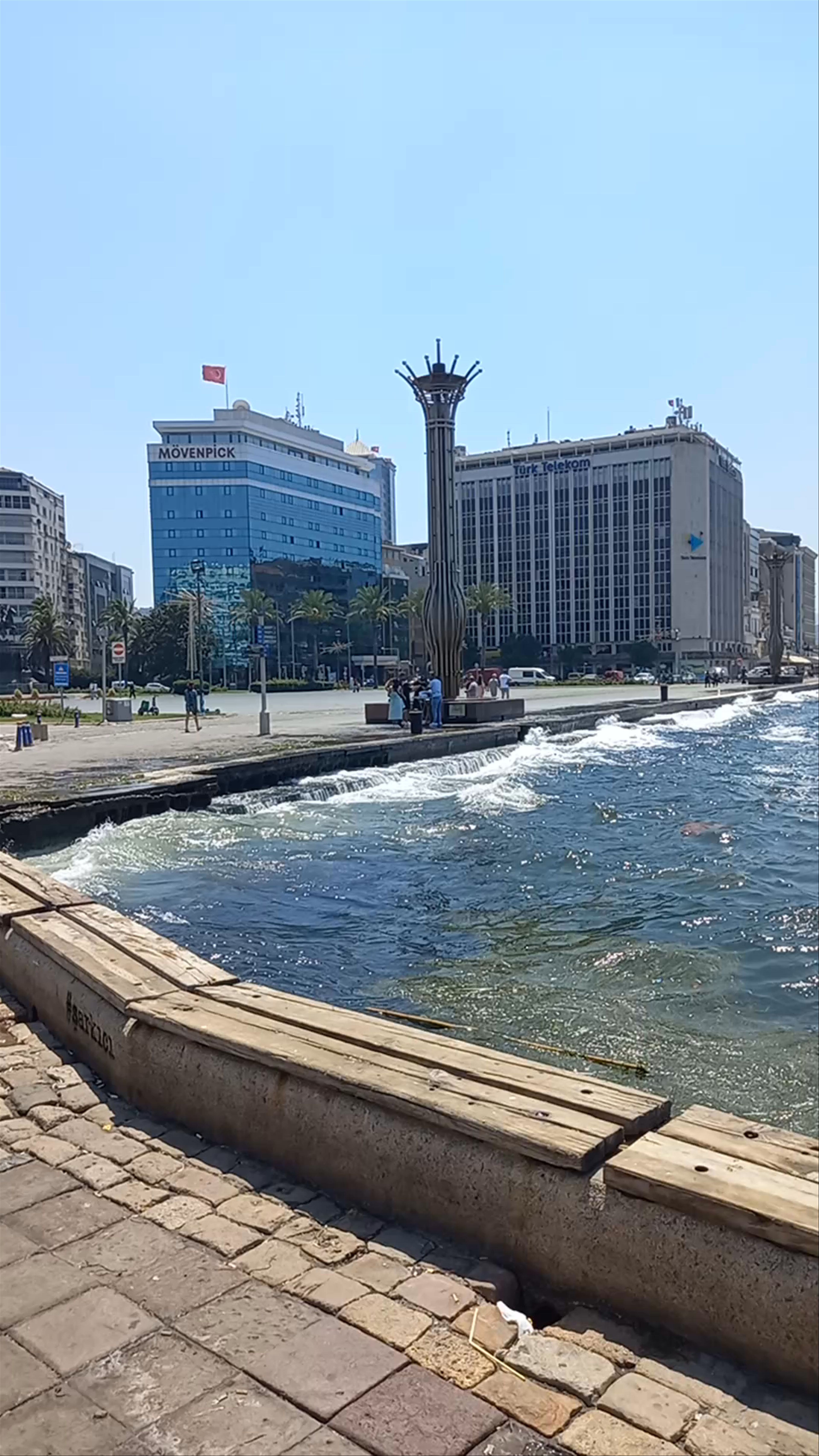 Seaside Vibes at Akdeniz, İzmir - Coastal City Stroll