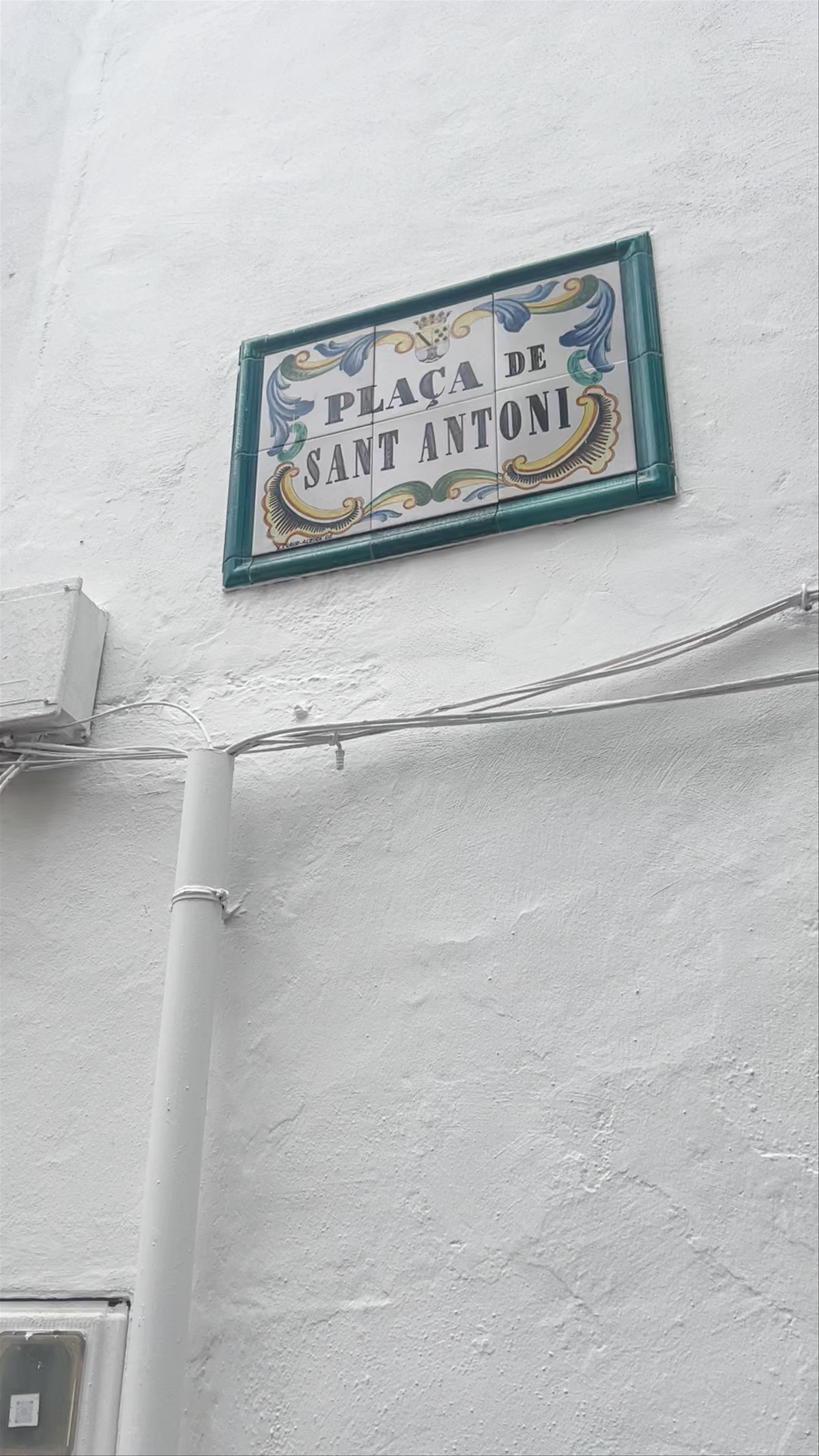 Exploring Plaza San Antonio: A Charming Corner of Dénia, Spain