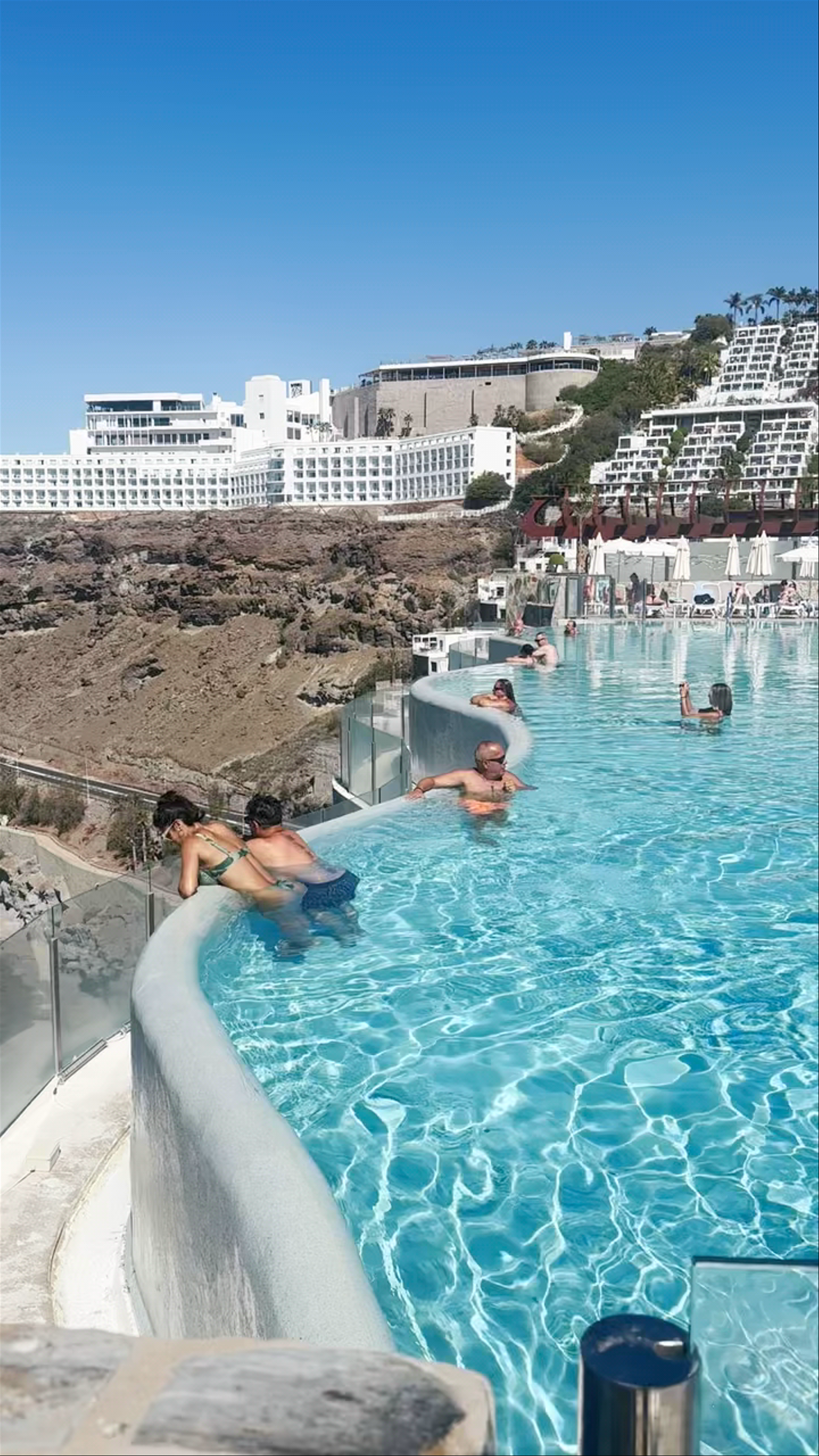 Gloria Palace Amadores: Infinity Pool with Stunning Atlantic Ocean Views