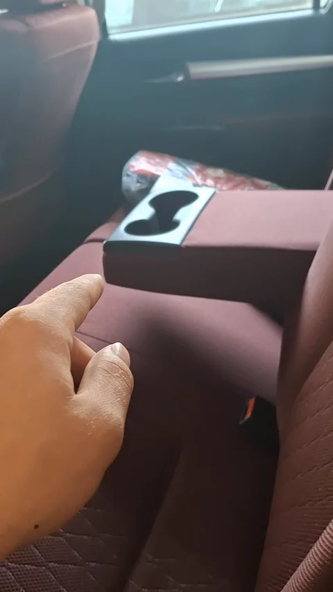 تويوتا هايلكس S GLX 2025