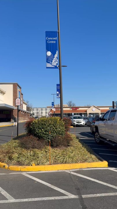 Concord Shopping Center - Shopping Centers Near Me - Springfield, Virginia