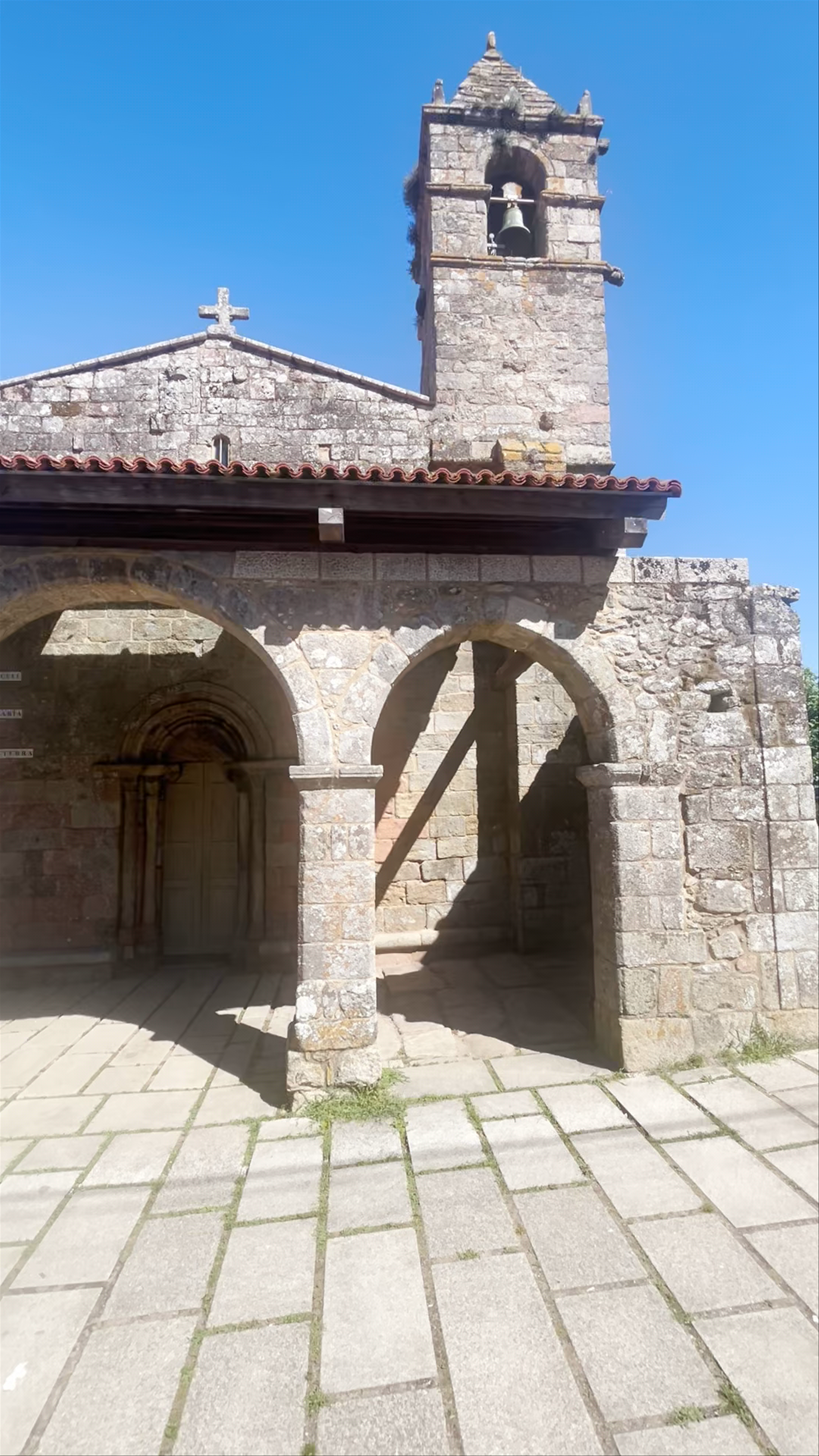 Iglesia de Santa María de las Areas