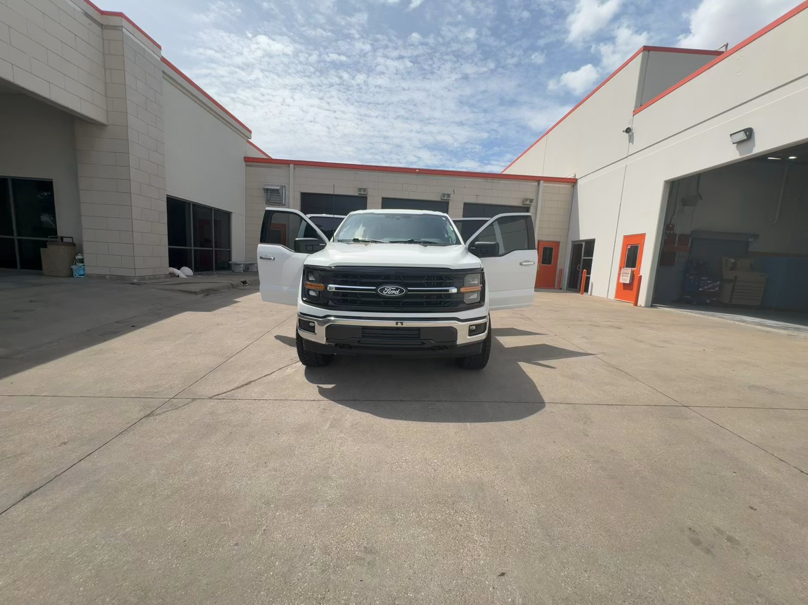 Lifted Trucks - #TX10679 - 2025 Ford F-150 XLT SuperCrew
