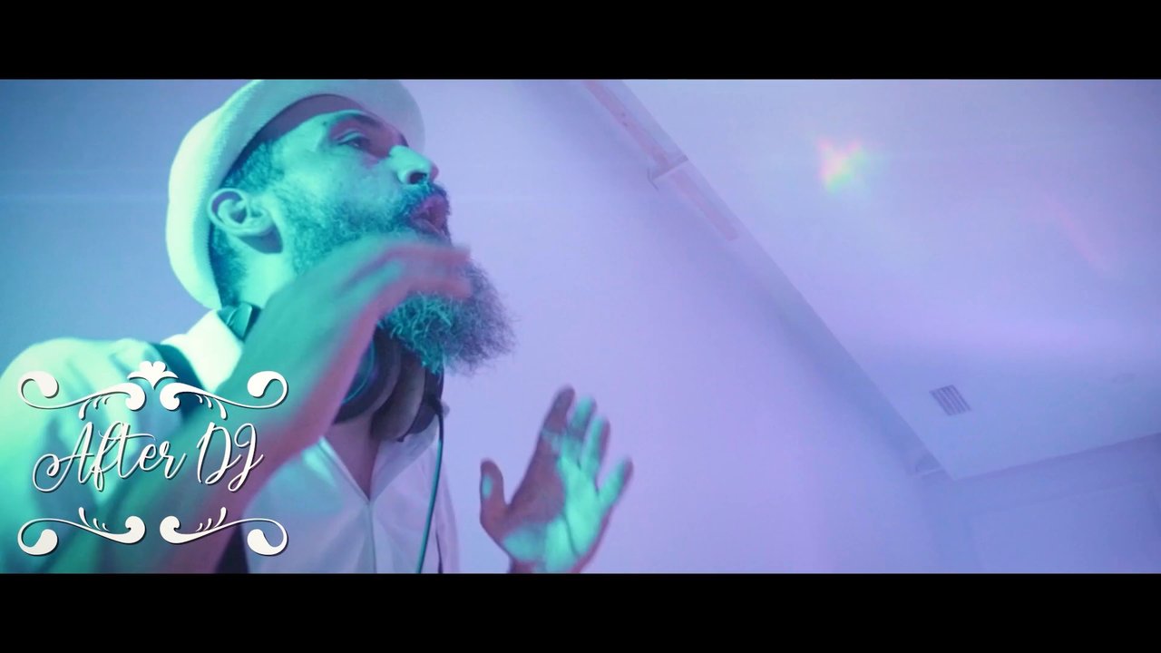 The Globe Strollers - Roaming Band & DJ - video