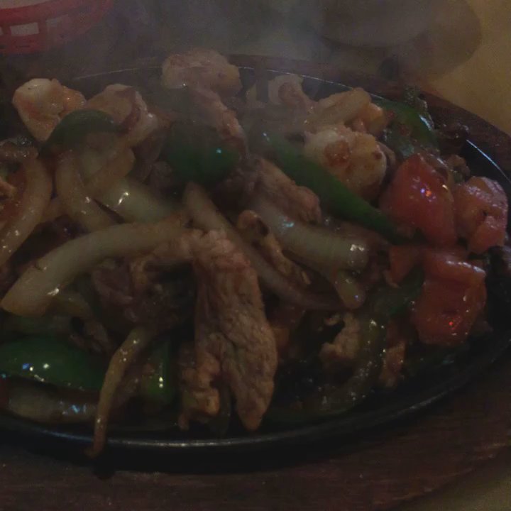 Acapulco Mexican Grill - Great fajita and excellent service and very fast - Mexican Near Me - Angola, Indiana