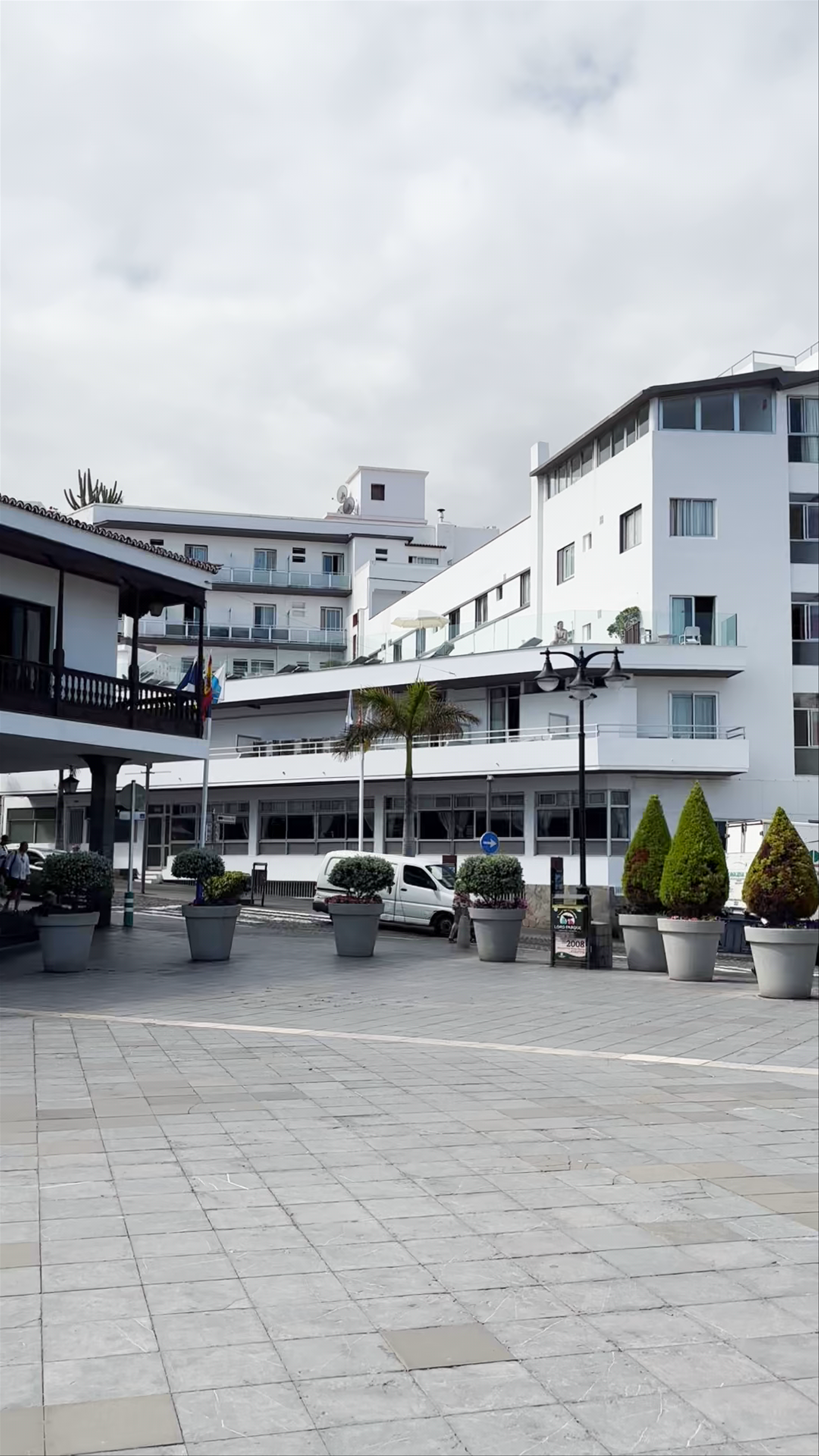 Plaza de Europa Walkthrough in Puerto de la Cruz, Spain