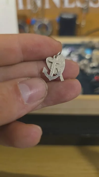 £15). 925 sterling silver Charm Pendant With Heart, Cross, And Anchor imagen 1