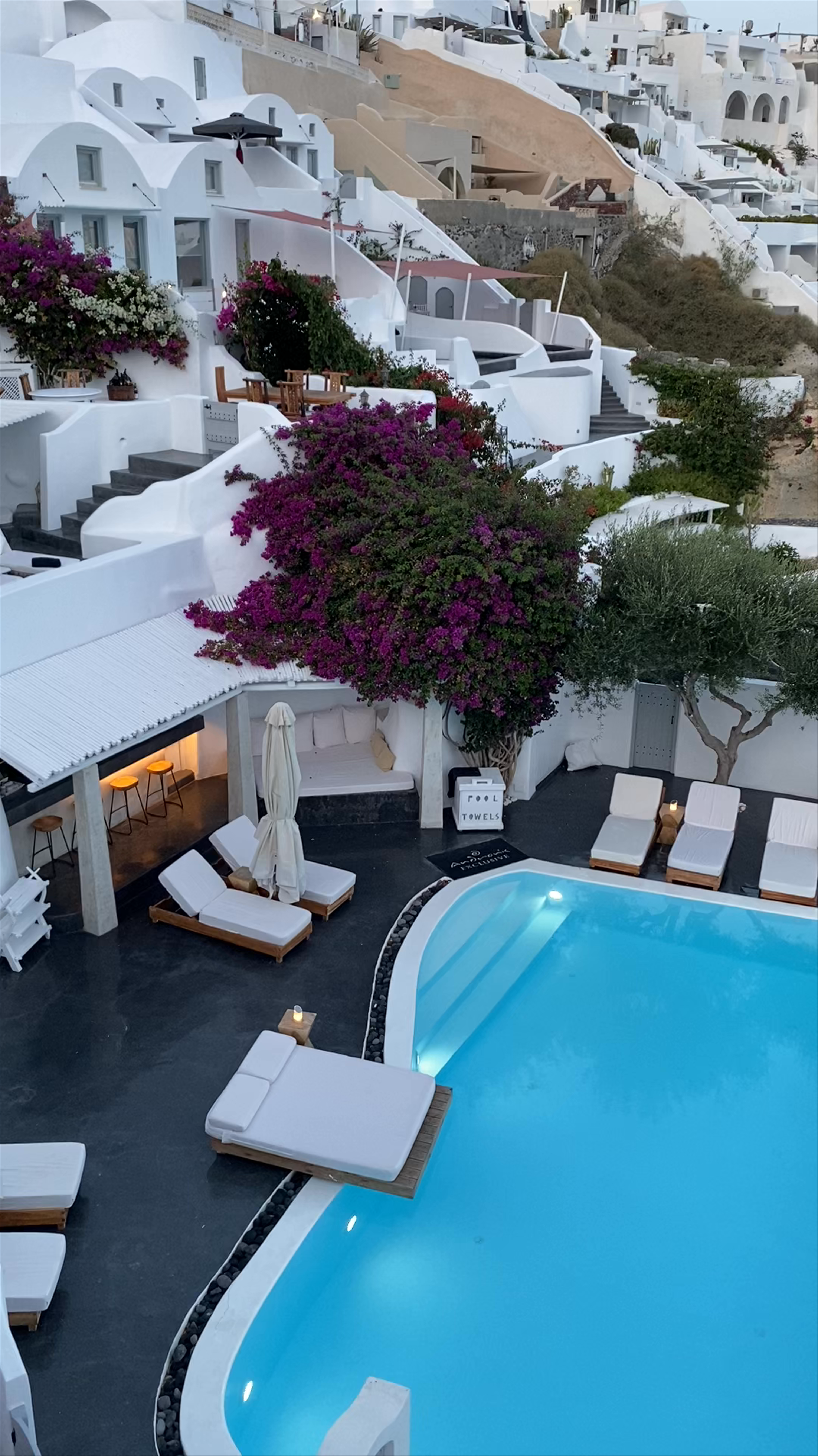 Andronis Luxury Suites