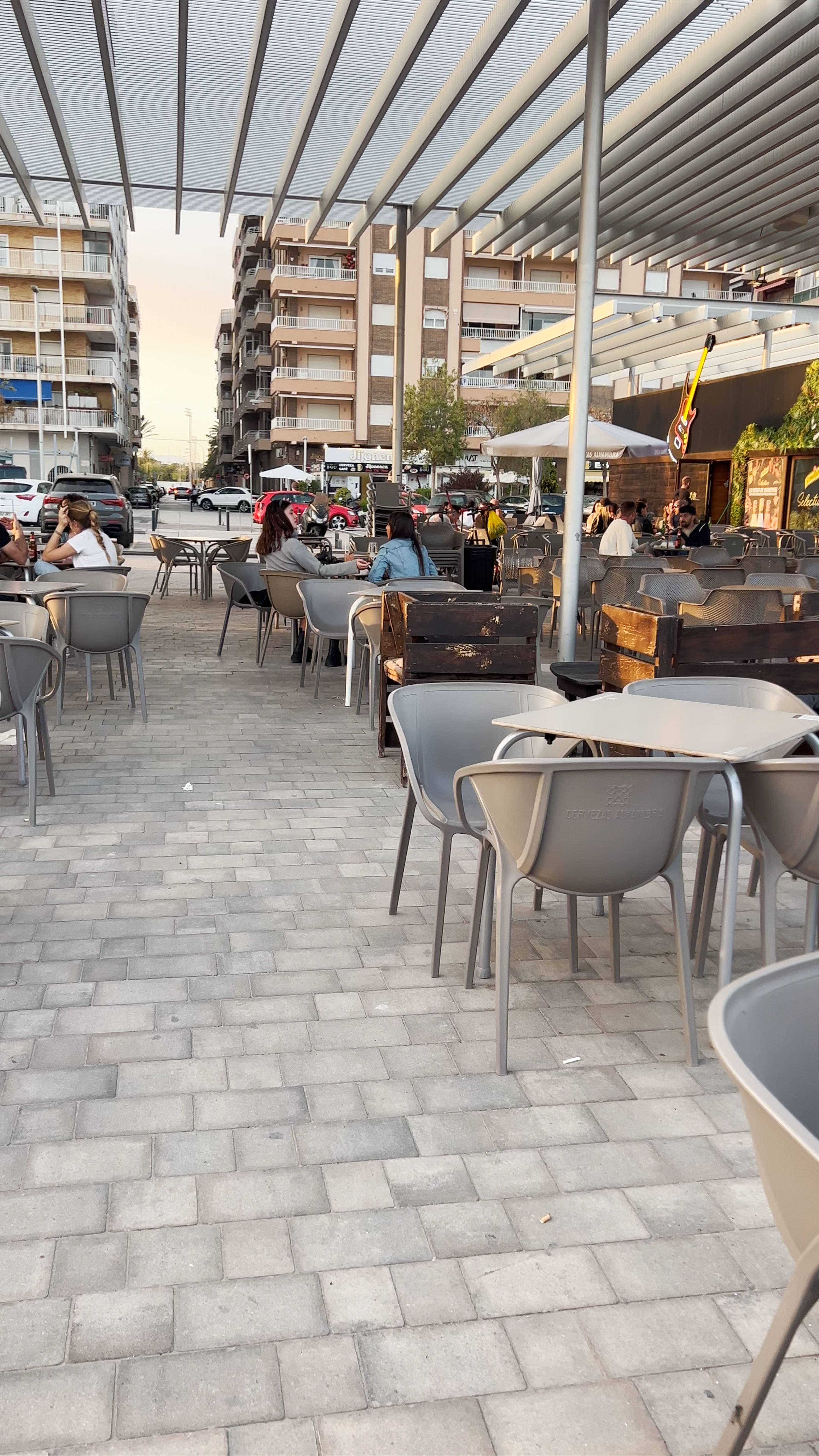 Evening Vibes at Bar Saint James Puerto in Santa Pola