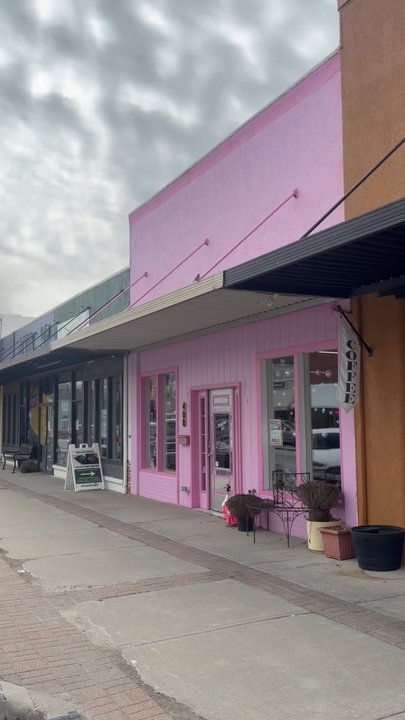 Random's Coffee - Charming Cafe In Old Towne Belton, MO ! - Coffee & Tea Near Me - Belton, Missouri