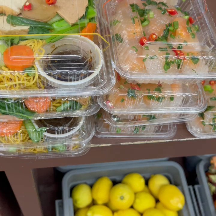 New Cholon - Lots of ready to eat Vietnamese dishes - International Grocery Near Me - Honolulu, Hawaii