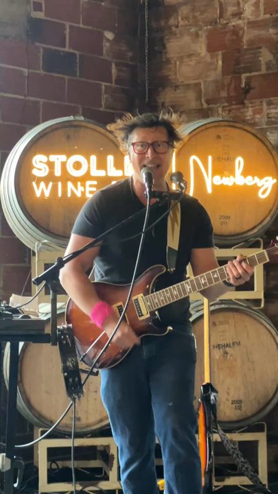 Stoller Wine Bar - Fun live music nights Friday and Saturday - Wine Bars Near Me - Newberg, Oregon