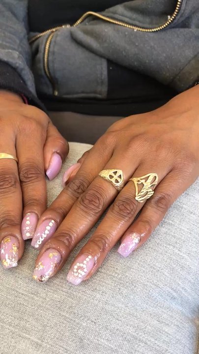 Red Persimmon Nails & Spa - Absolutely love Brenda . my nails always pretty , they never break , she doesnt over charge, they are healthy under , and she free styles ! - Nail Salons Near Me - Oceanside, California