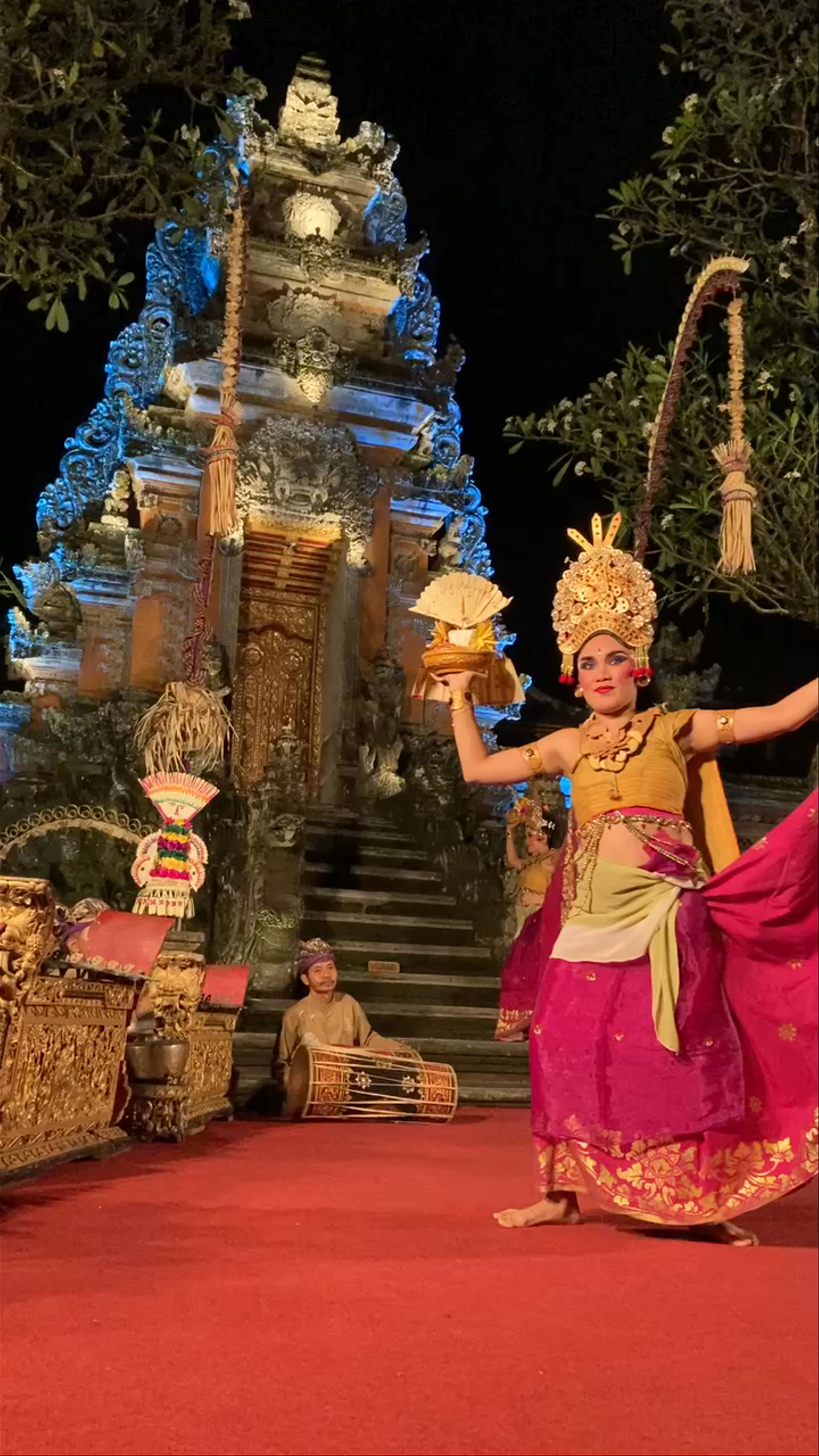 Magical Traditional Dance at Saraswati Temple, Ubud