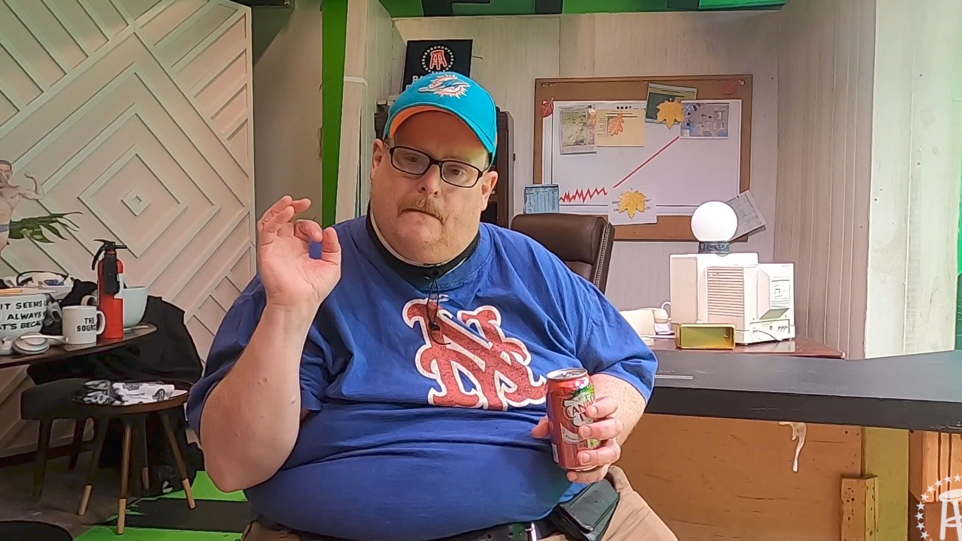 Tank's Taste Test Canada Dry Cranberry Ginger Ale