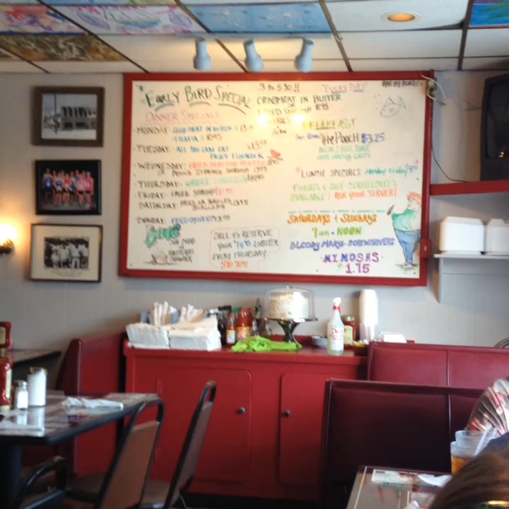 Nick's - Inside - Seafood Near Me - Virginia Beach, Virginia