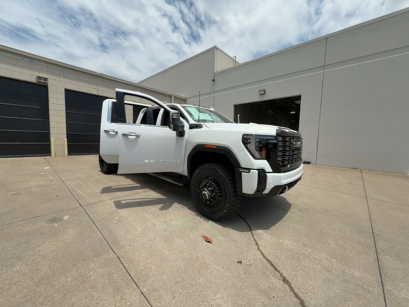 Lifted Trucks - #TX10266 - 2026 GMC Sierra 3500HD Denali Ultimate Crew Cab