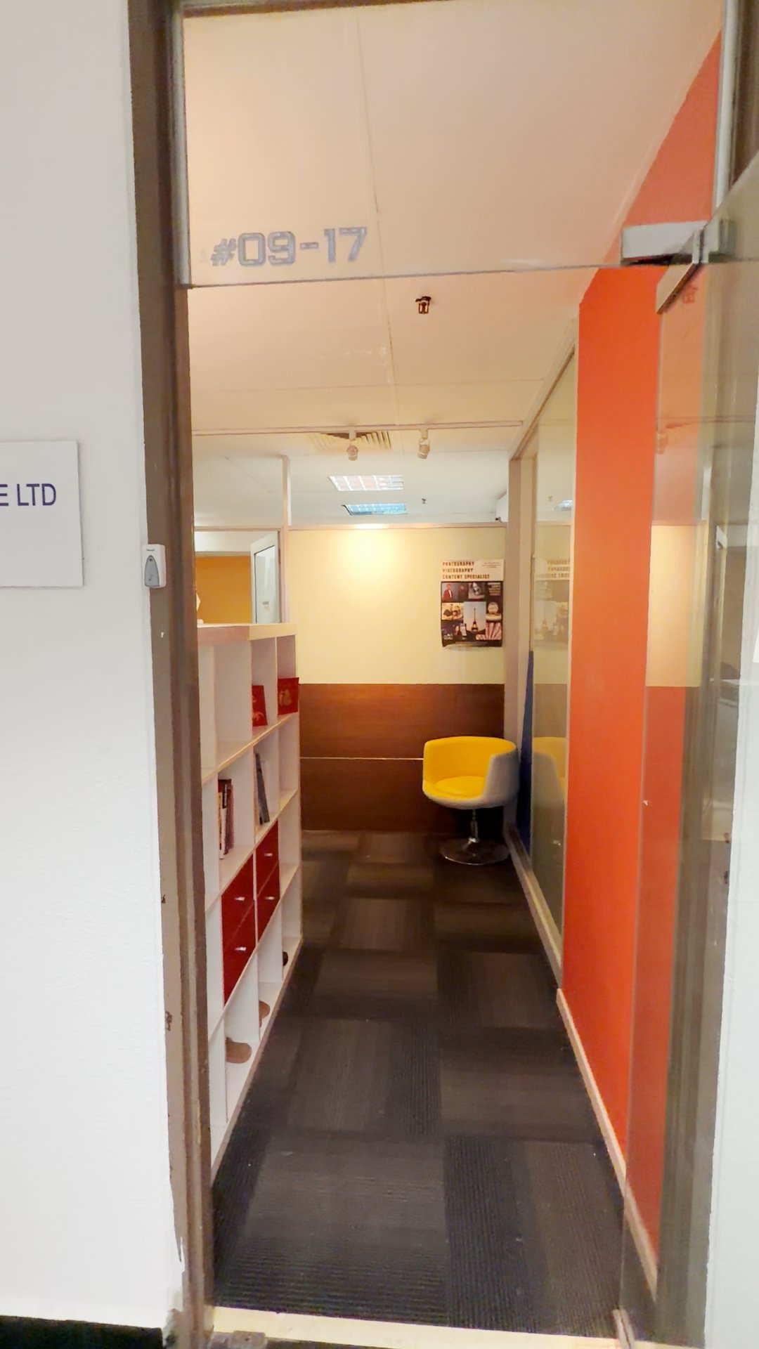 undefined of 581 sqft Office for Rent in Parklane Shopping Mall - Project Photos 7