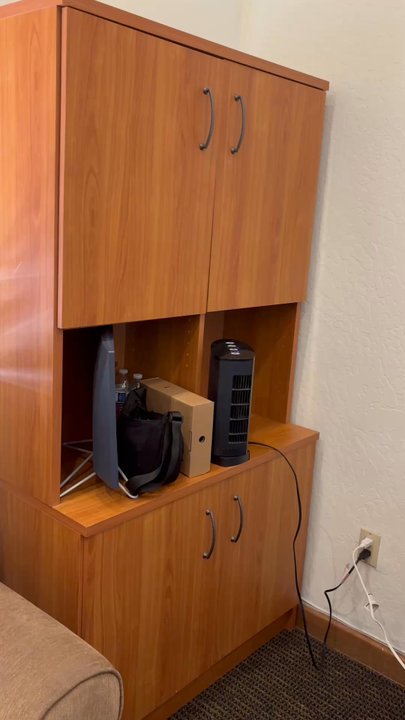 SPRUSE Cleaning - Horrible cleaning for 4 people, my home was not even dirty. Just a bit behind. Worst company I ever hired. - Home Cleaning Near Me