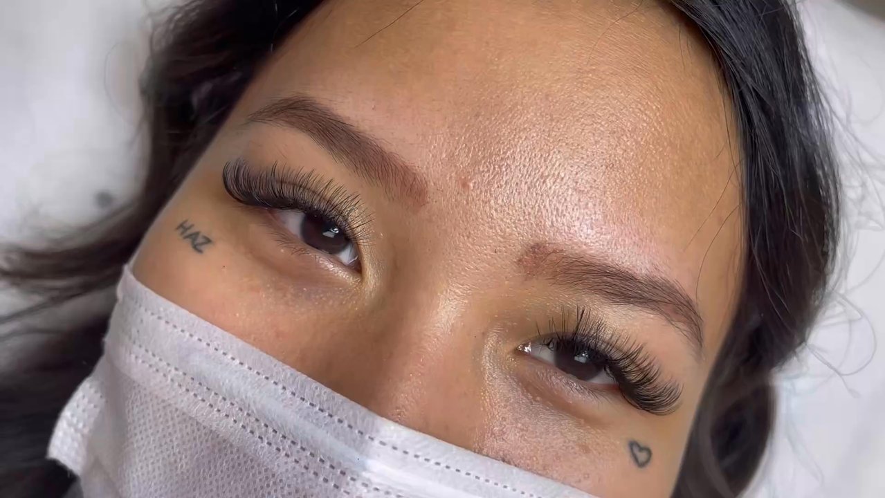 Starry Lash & Refreshing - I love how these look both natural and glam at the same time. Perfect balance! - Eyelash Service Near Me - Glastonbury, Connecticut