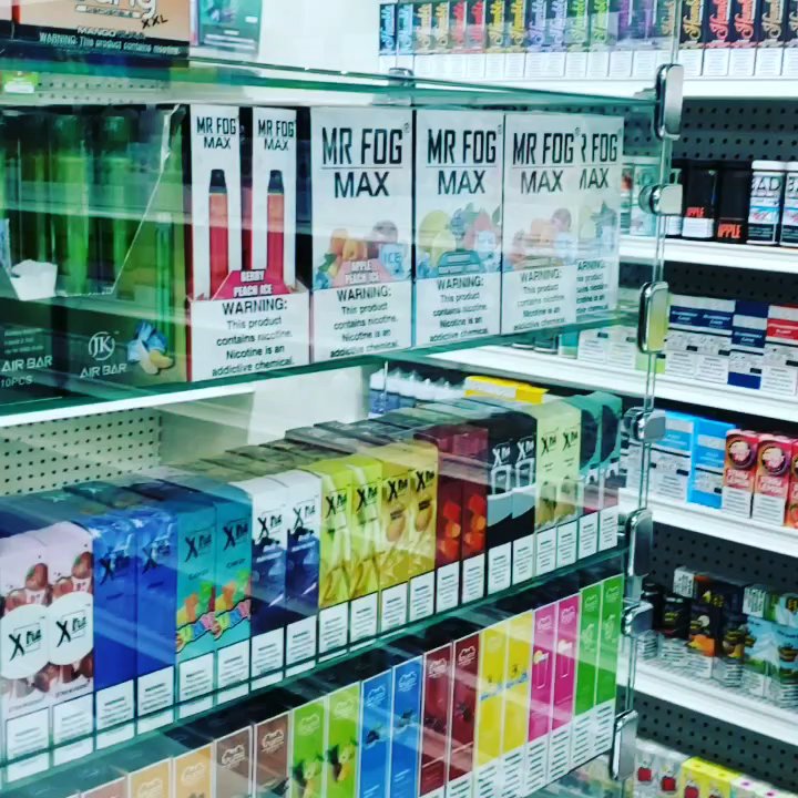 elfbar nachfüll pod läuft aus Local Vape Shop in Grandville, Michigan main image 1