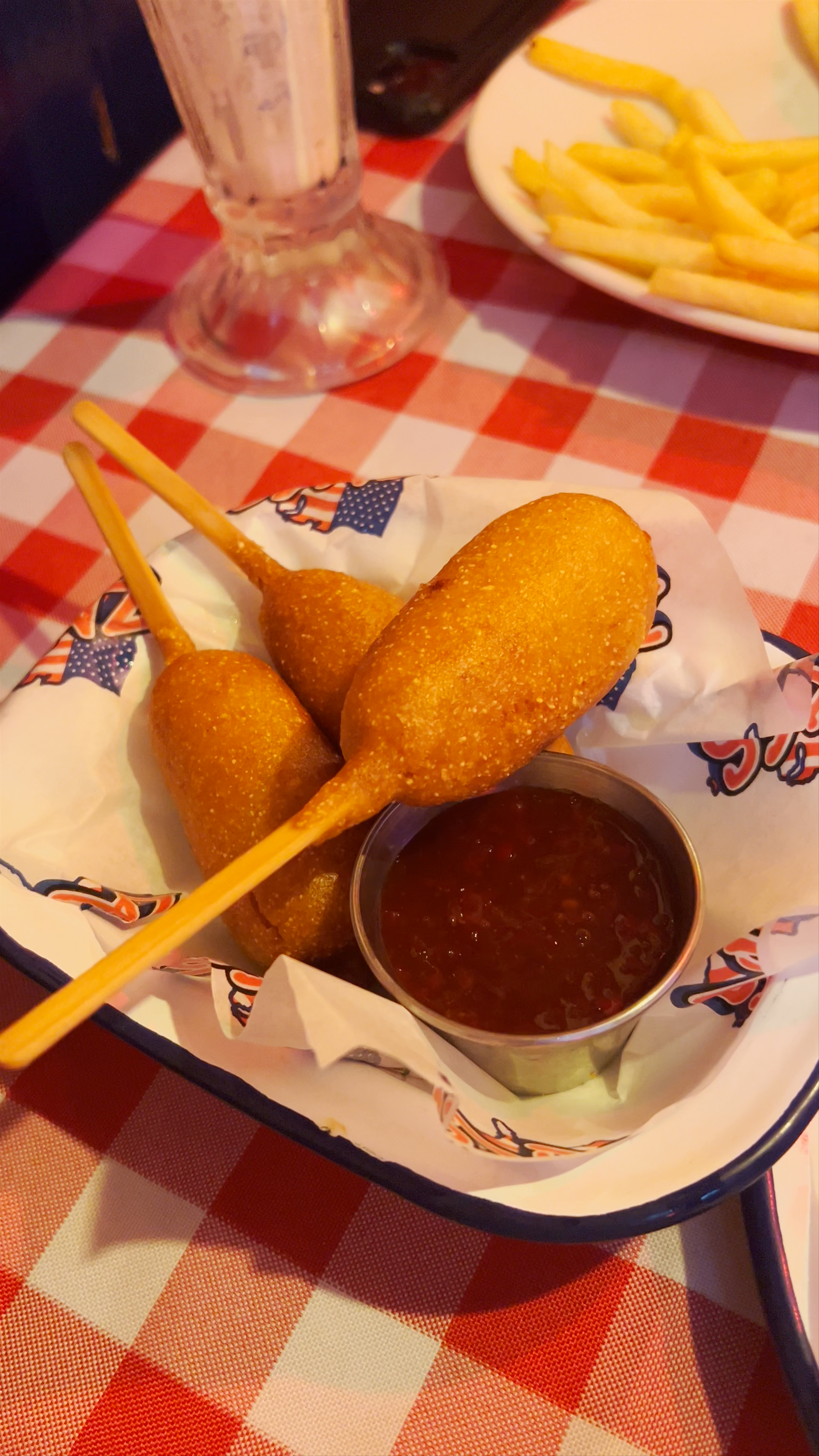 Classic American Diner Feast at Zaks Yankee Traveller, Great Yarmouth