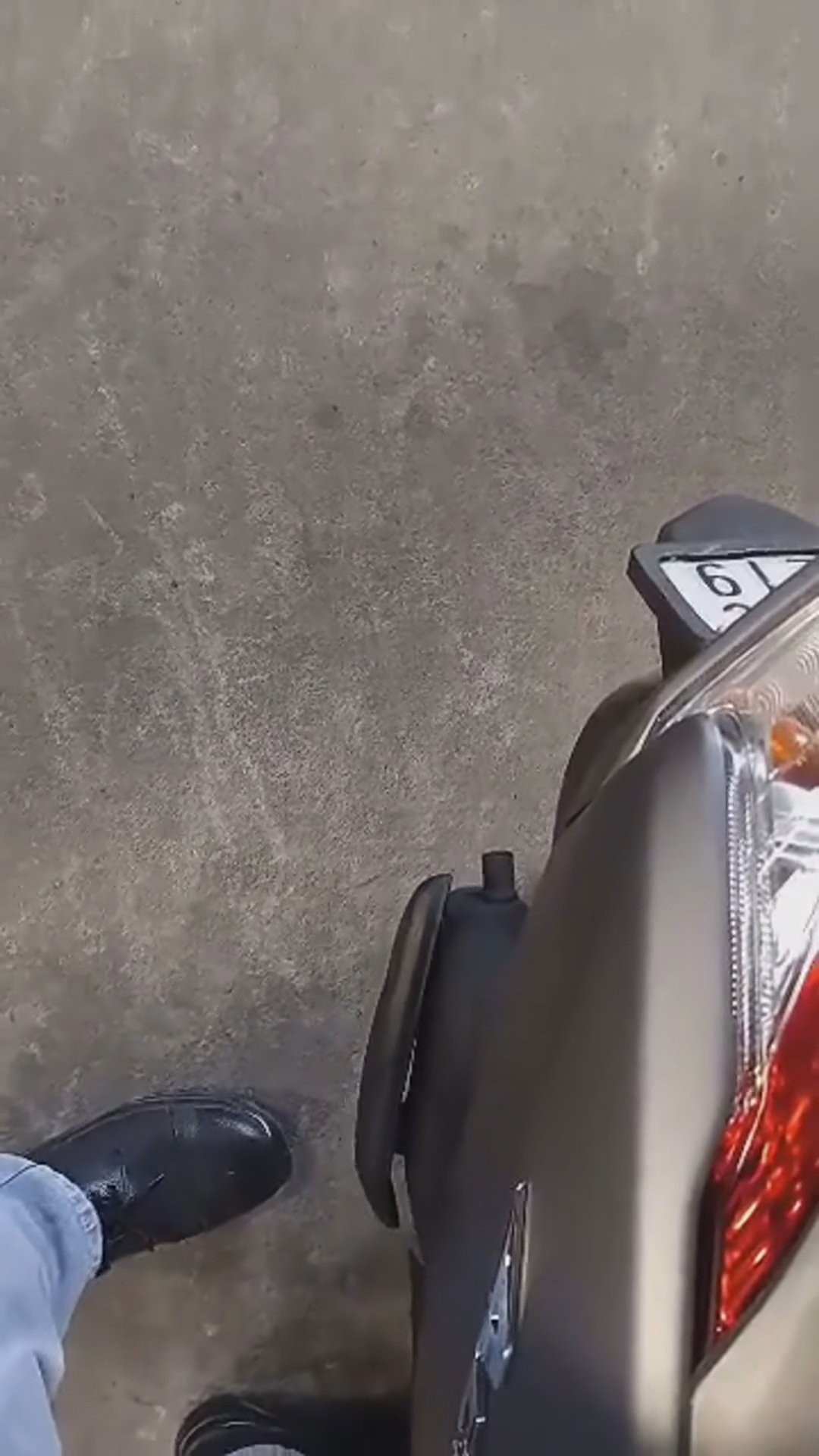 Walk-around video thumbnail