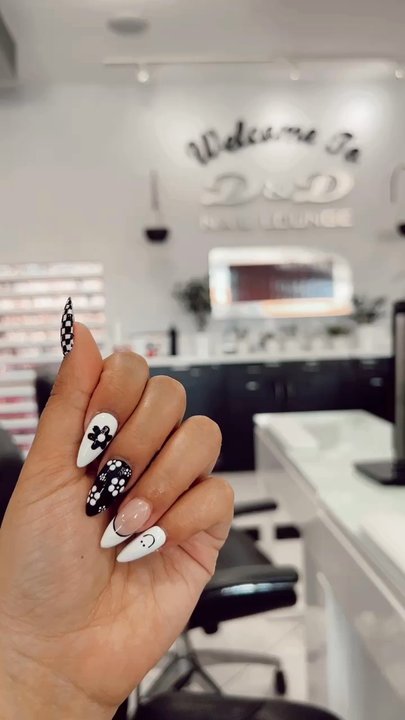 D & D Nail Lounge - Nail Salons Near Me - Lake Forest, California