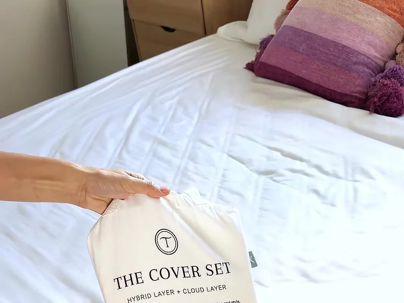 Tuckley The Cover .UGCDanika