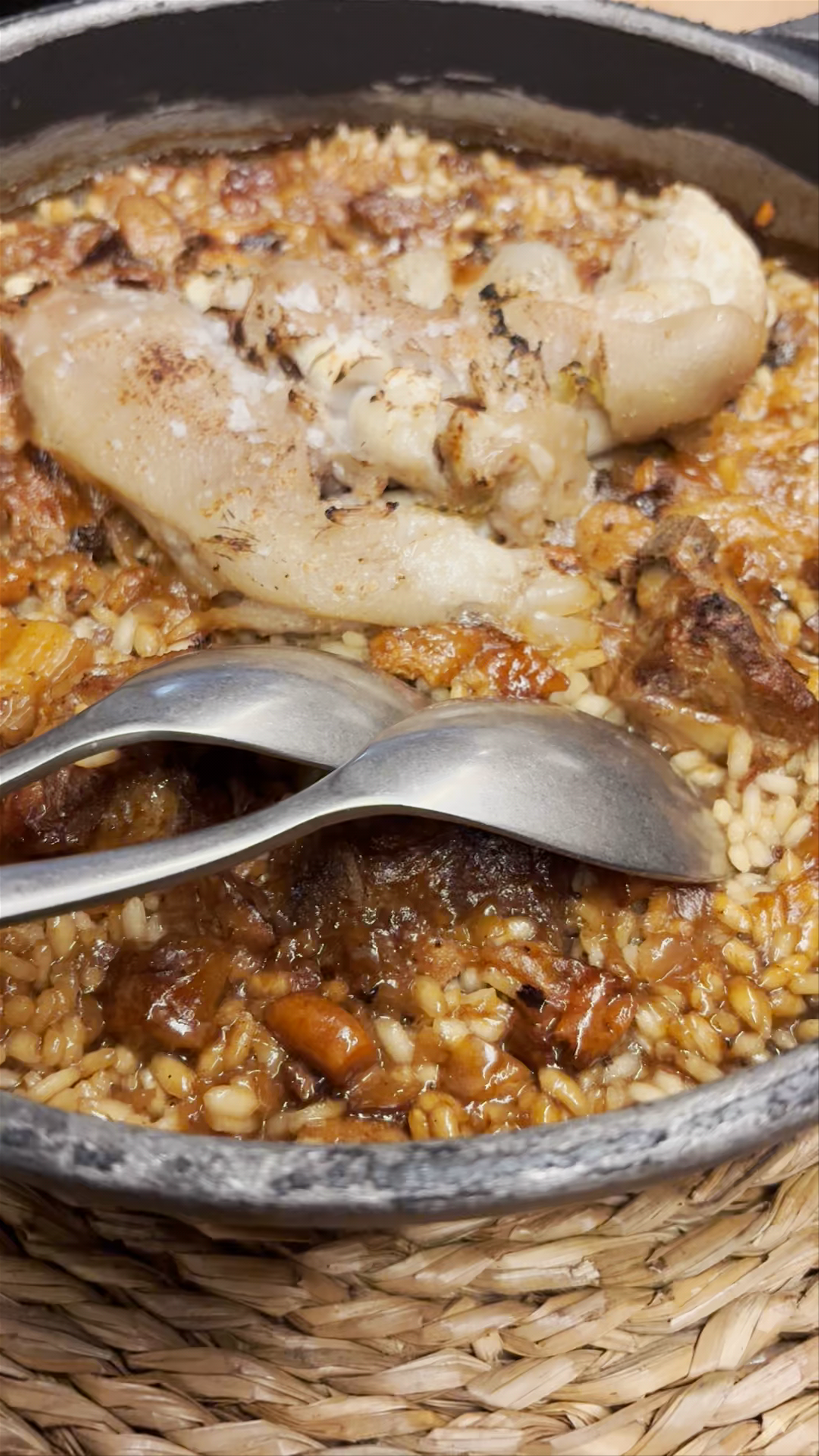 Authentic Catalan Dining Experience at Can Gallina Gastrobar in Granollers