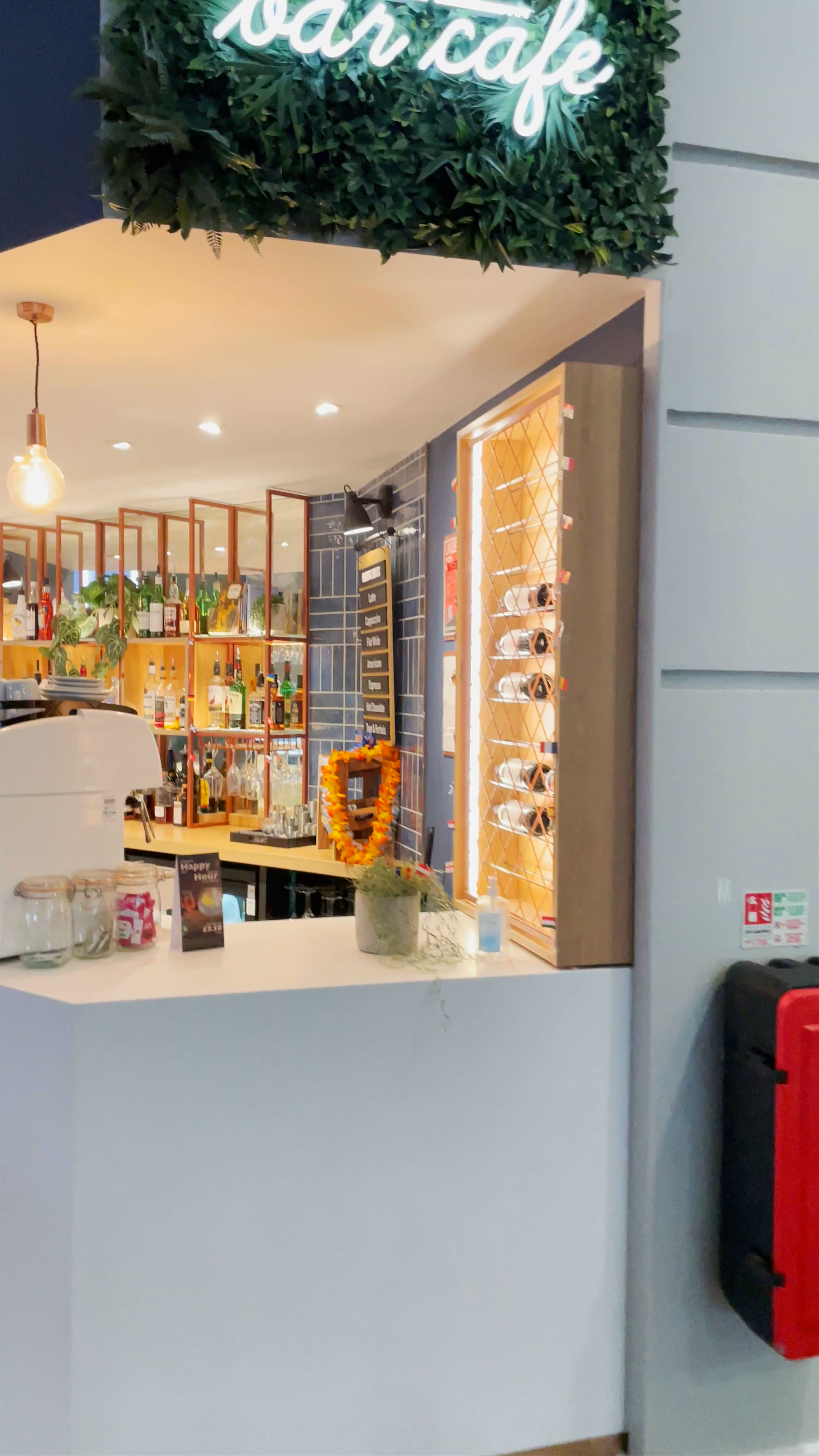 Chic Bar Cafe Experience at Travelodge Brighton Seafront