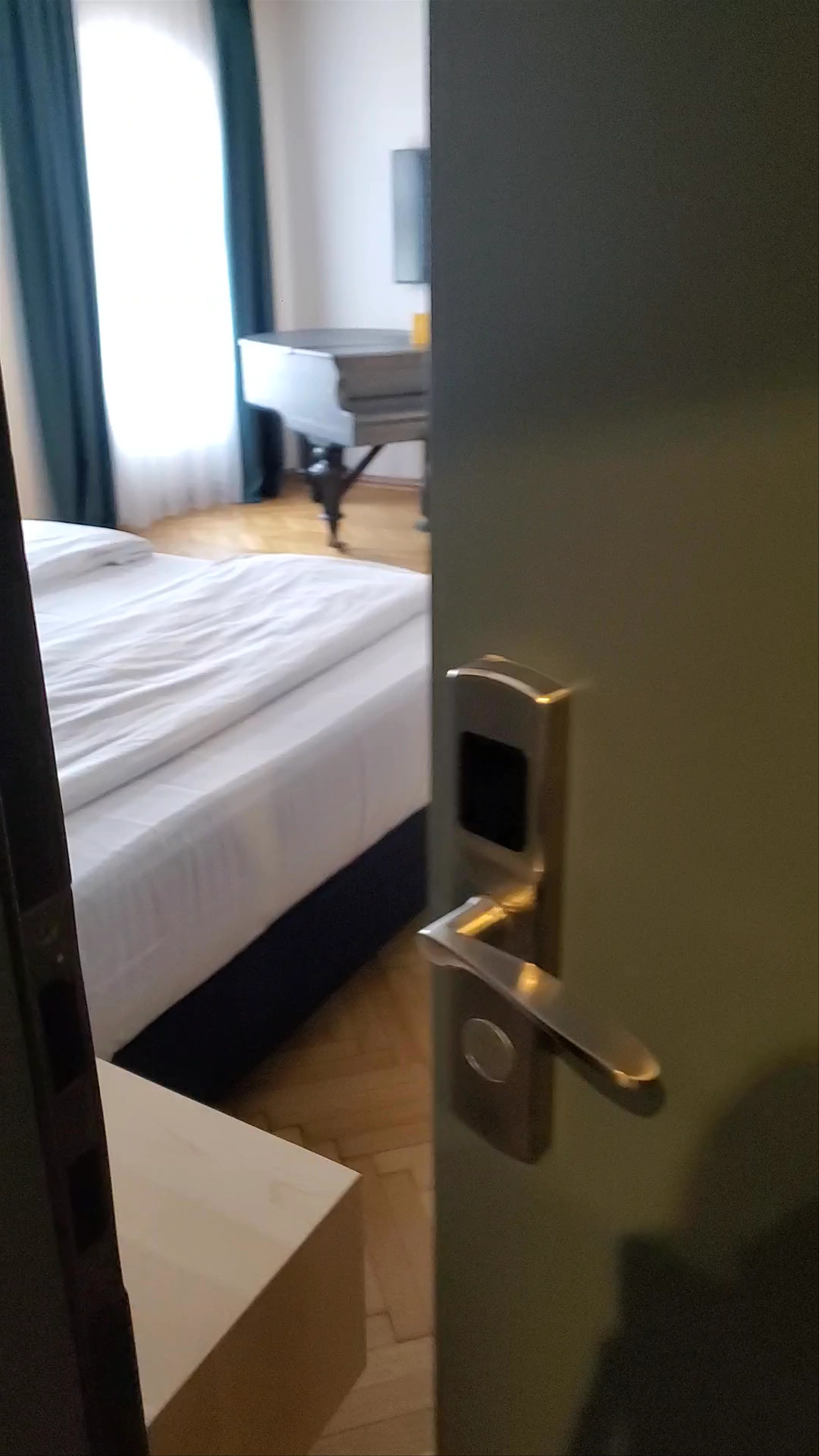 Kleines Hotel, Piața Albert Huet, Sibiu