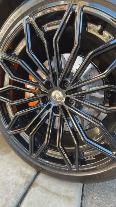 L&A Auto Detail - Pristine urus gets L&A Auto detail service. - Auto Detailing Near Me