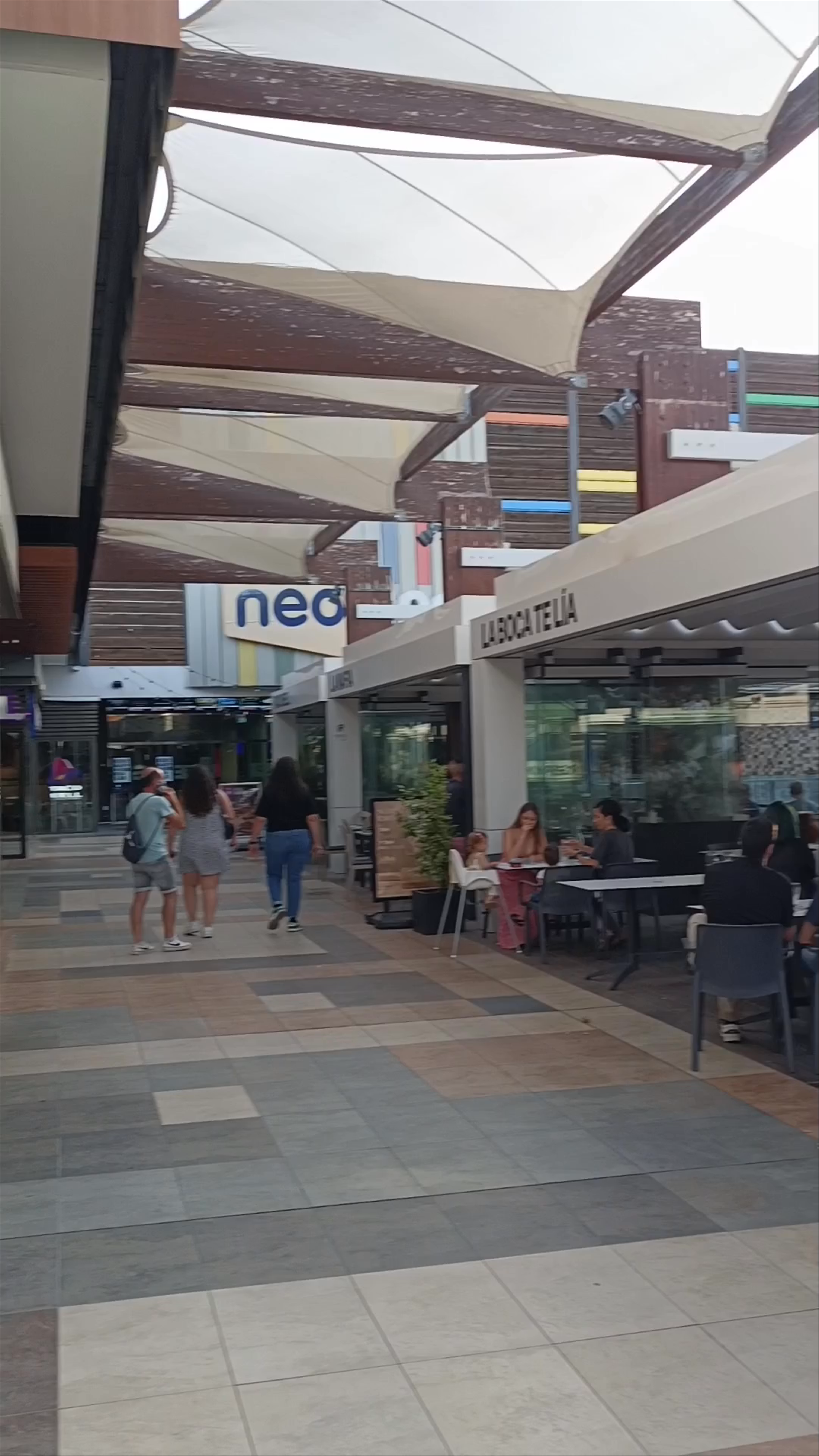 Centro Comercial Thader
