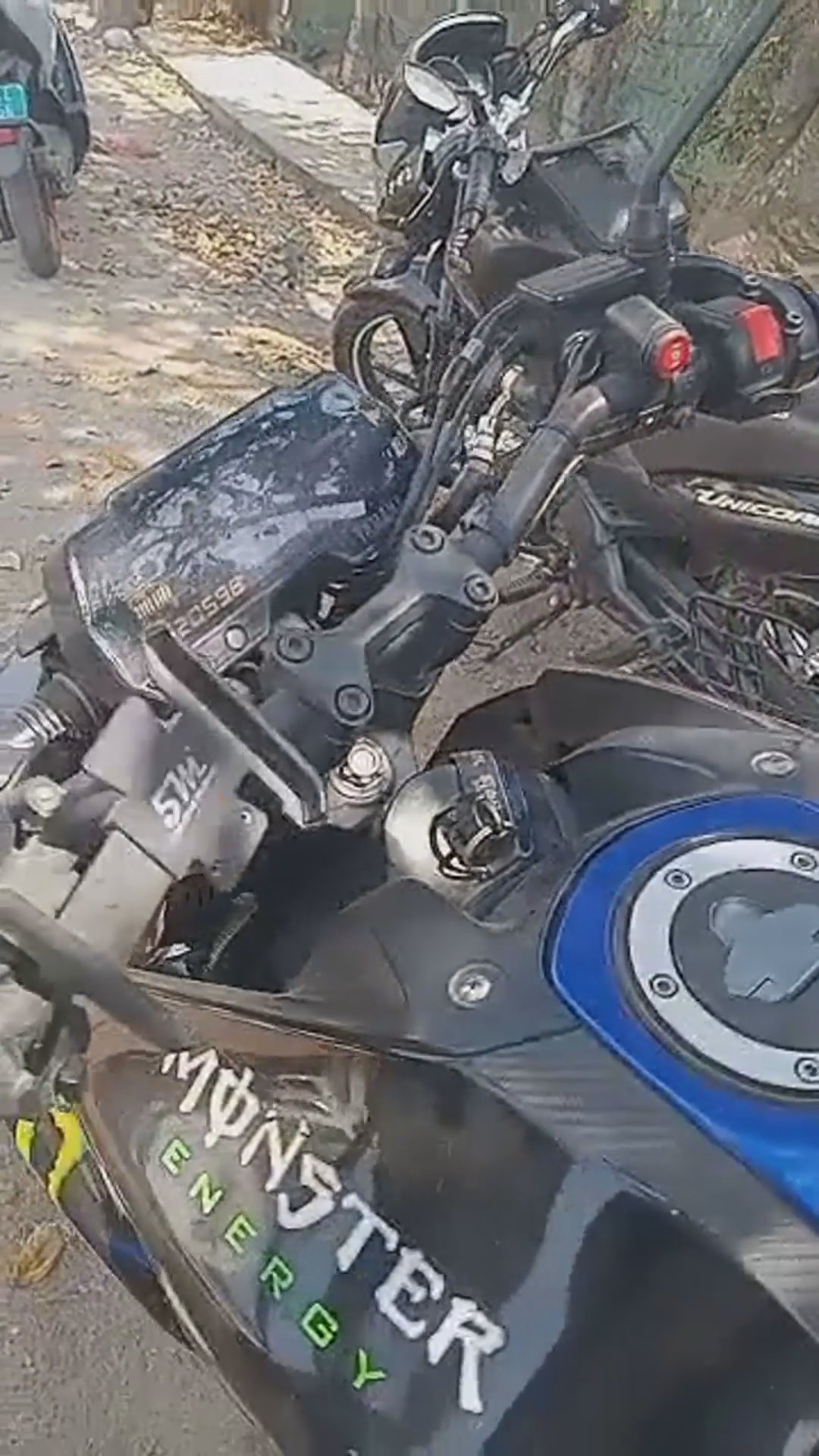 Walk-around video thumbnail