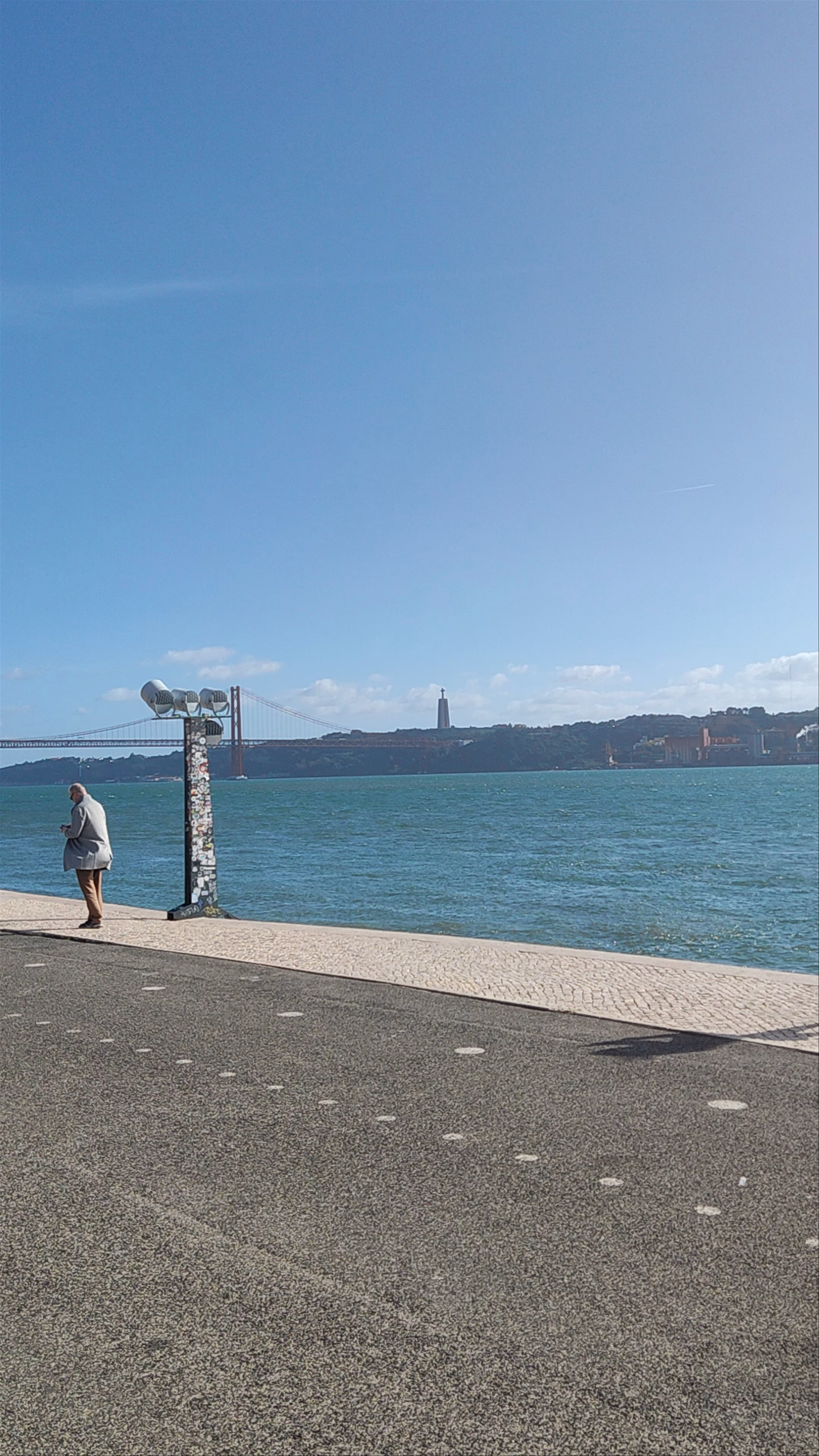 Exploring Padrão dos Descobrimentos: Lisbon's Monument to the Age of Discovery