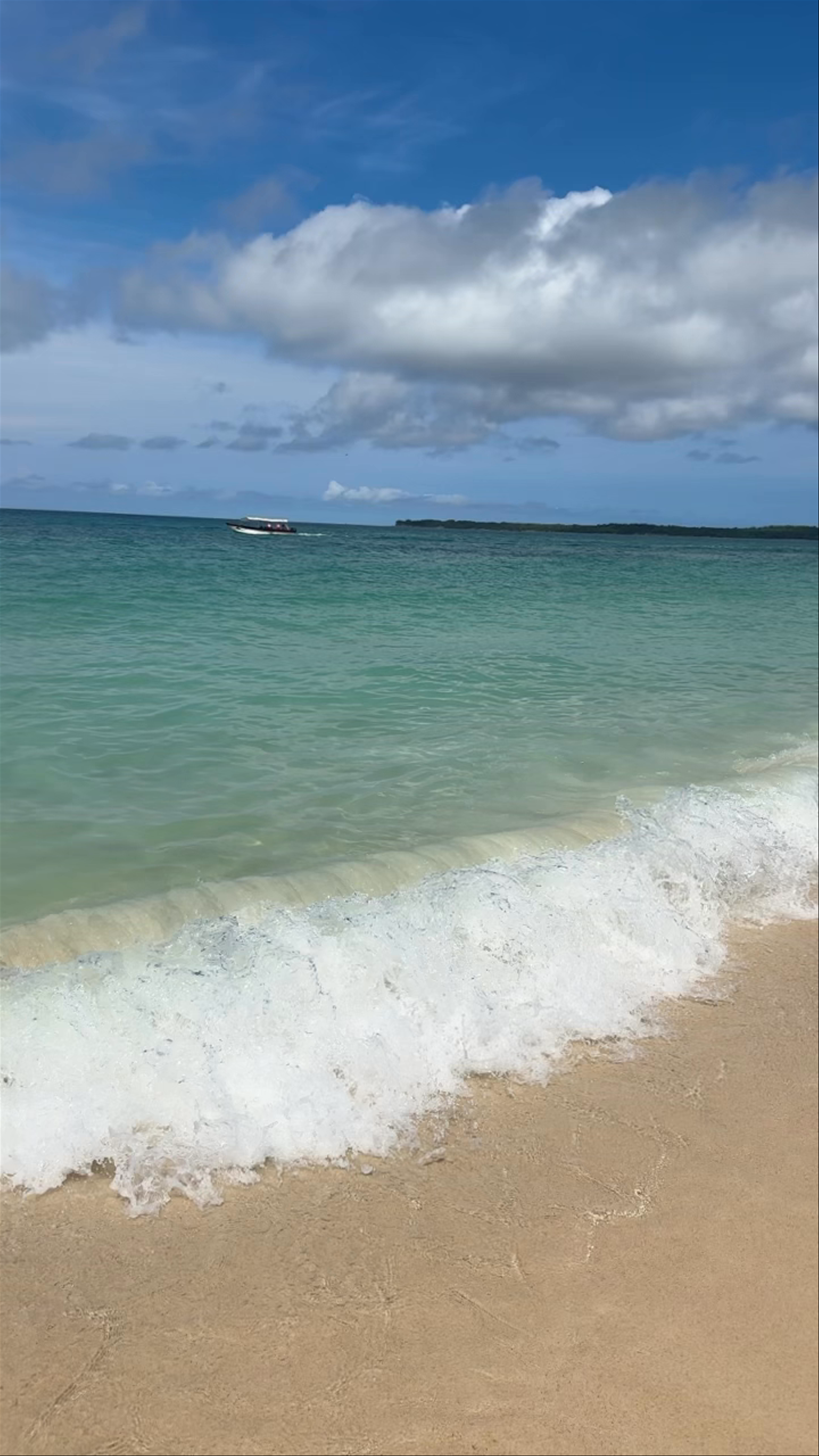 Baru Playa Blanca: Serene Beach Escape in Cartagena, Colombia