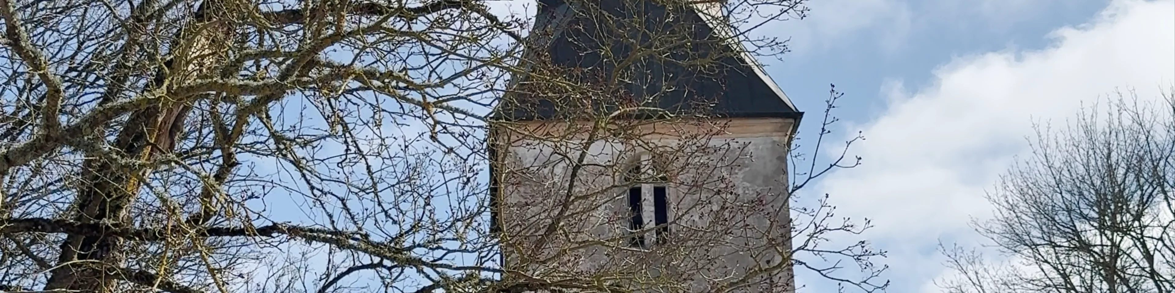 jaunpils church