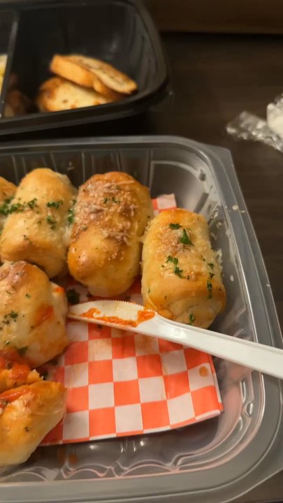 Dj’s Restaurant & Taphouse - Tortellini Alfredo and pizza bombs - Pizza Near Me - Manteca, California