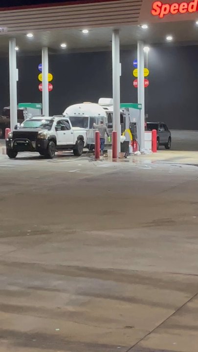 Speedway - I didn't know ow you could wash your truck at the fuel island - Gas Stations Near Me - Midway, Florida