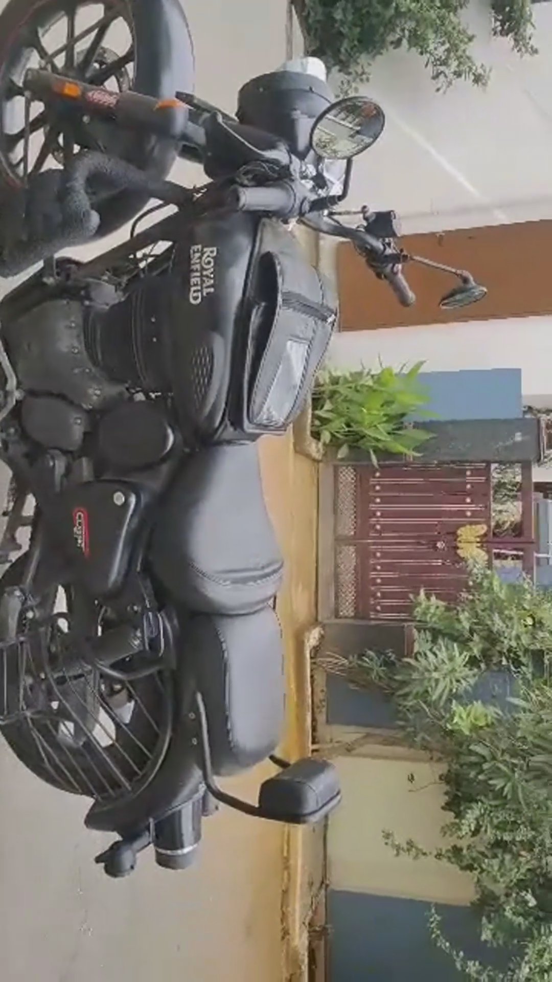 Walk-around video thumbnail